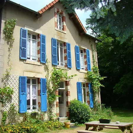 Chateau La Perche Hotel